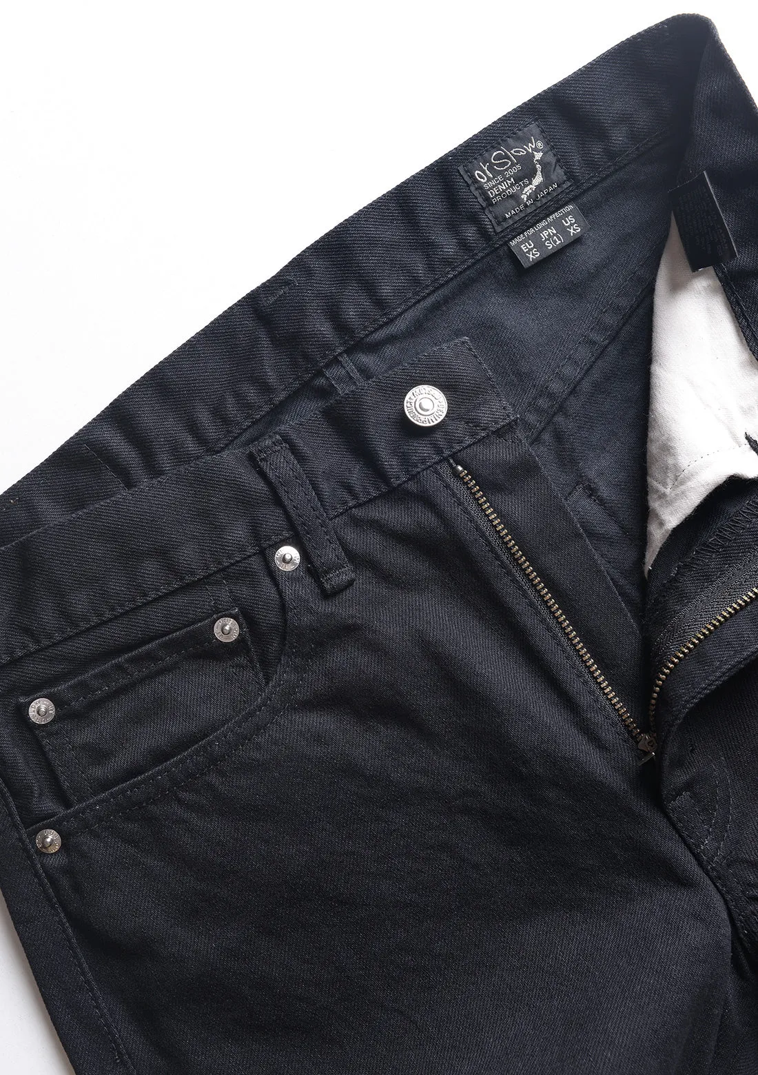 107 Ivy Fit Denim in Black - One Wash