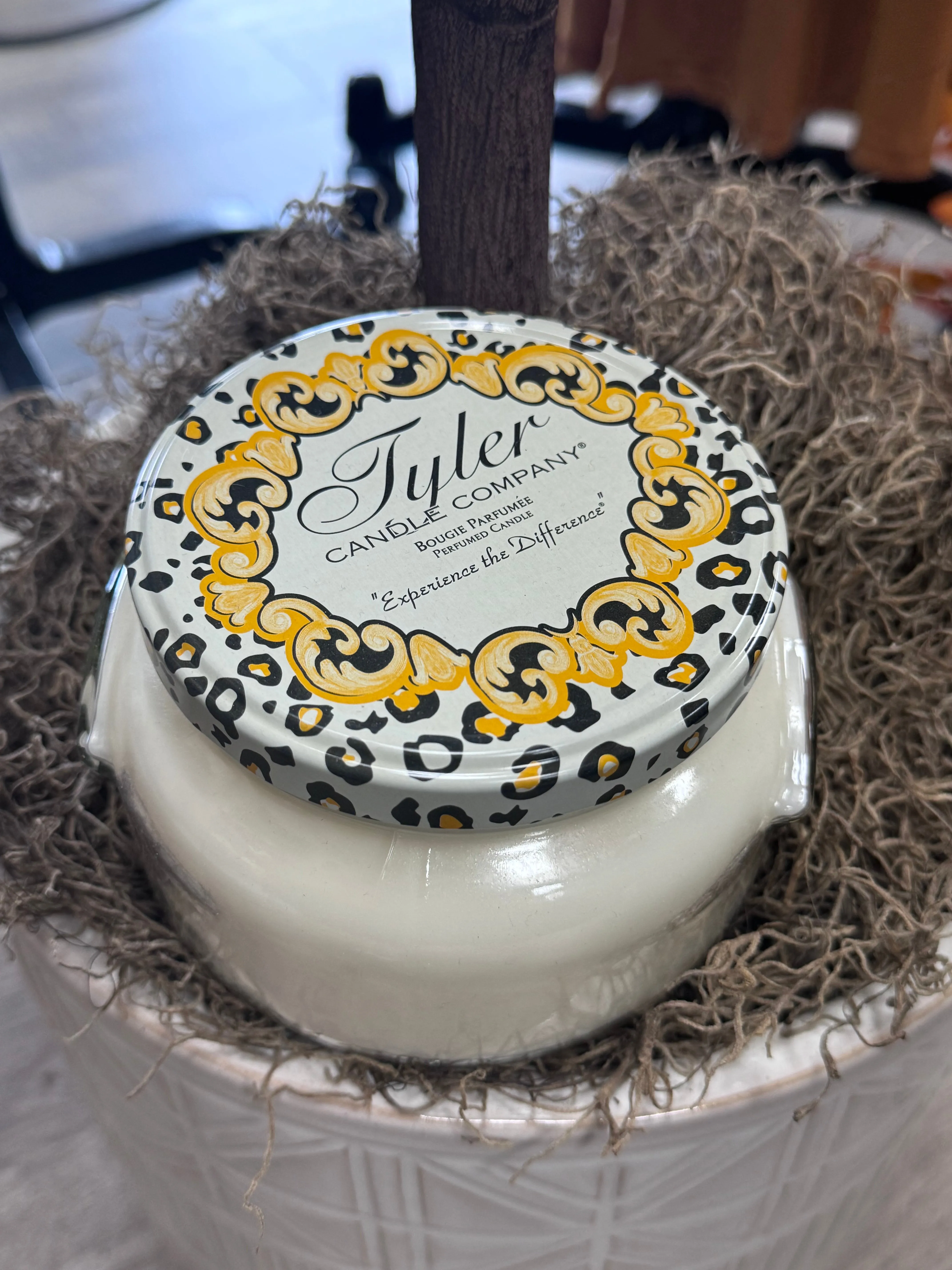 22 oz. Prestige Jar Candle