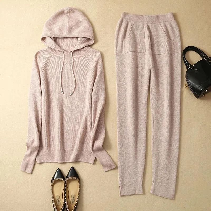 Autumn and Winter Women's Cashmere Hooded Sweater(Pants Not Included)