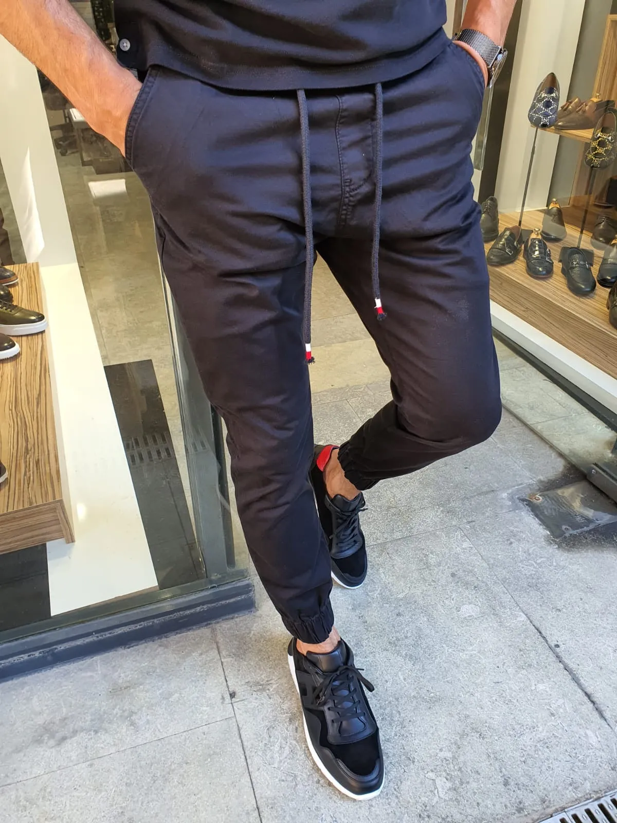 Bern Black Slim Fit Laces Jeans – Versatile Elegance for Every Occasion