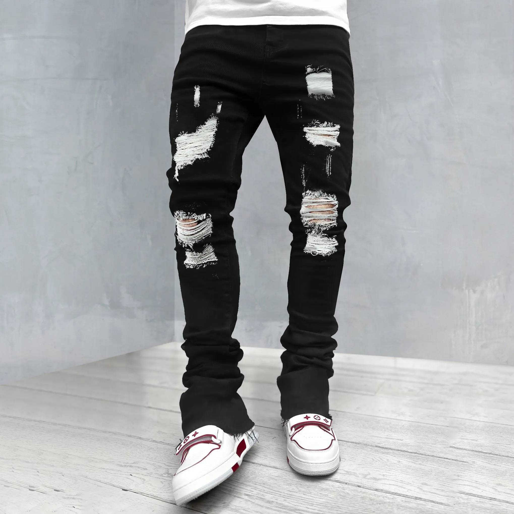 Casual oversized frayed slim-fit trousers