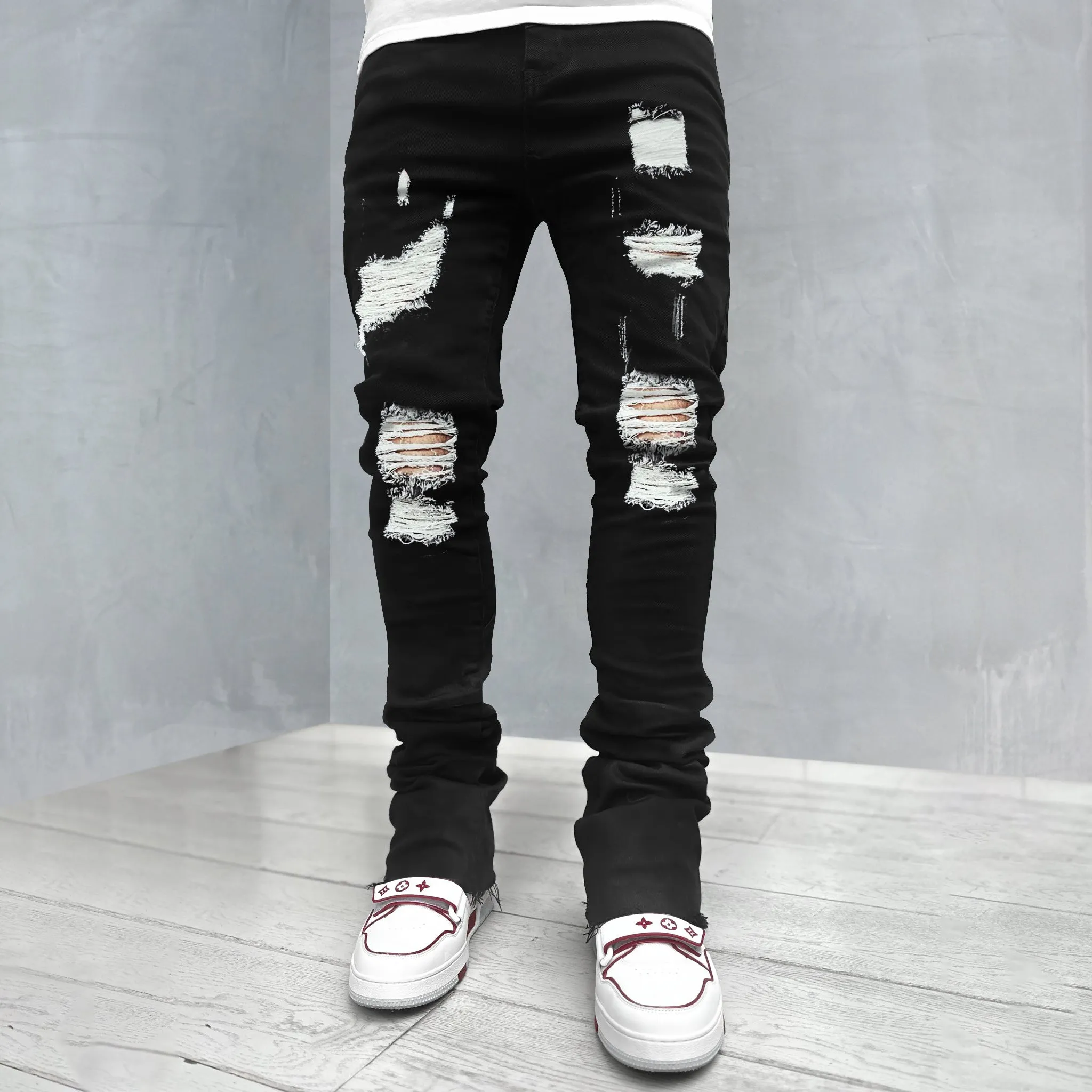 Casual oversized frayed slim-fit trousers