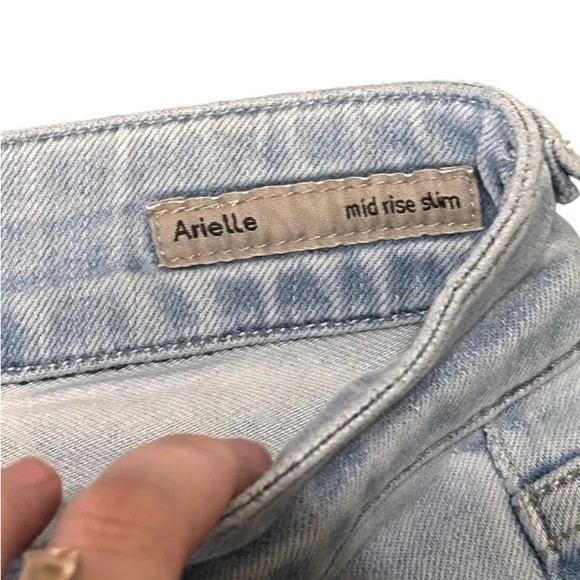 Citizens of Humanity Arielle Mid Rise Slim Jeans