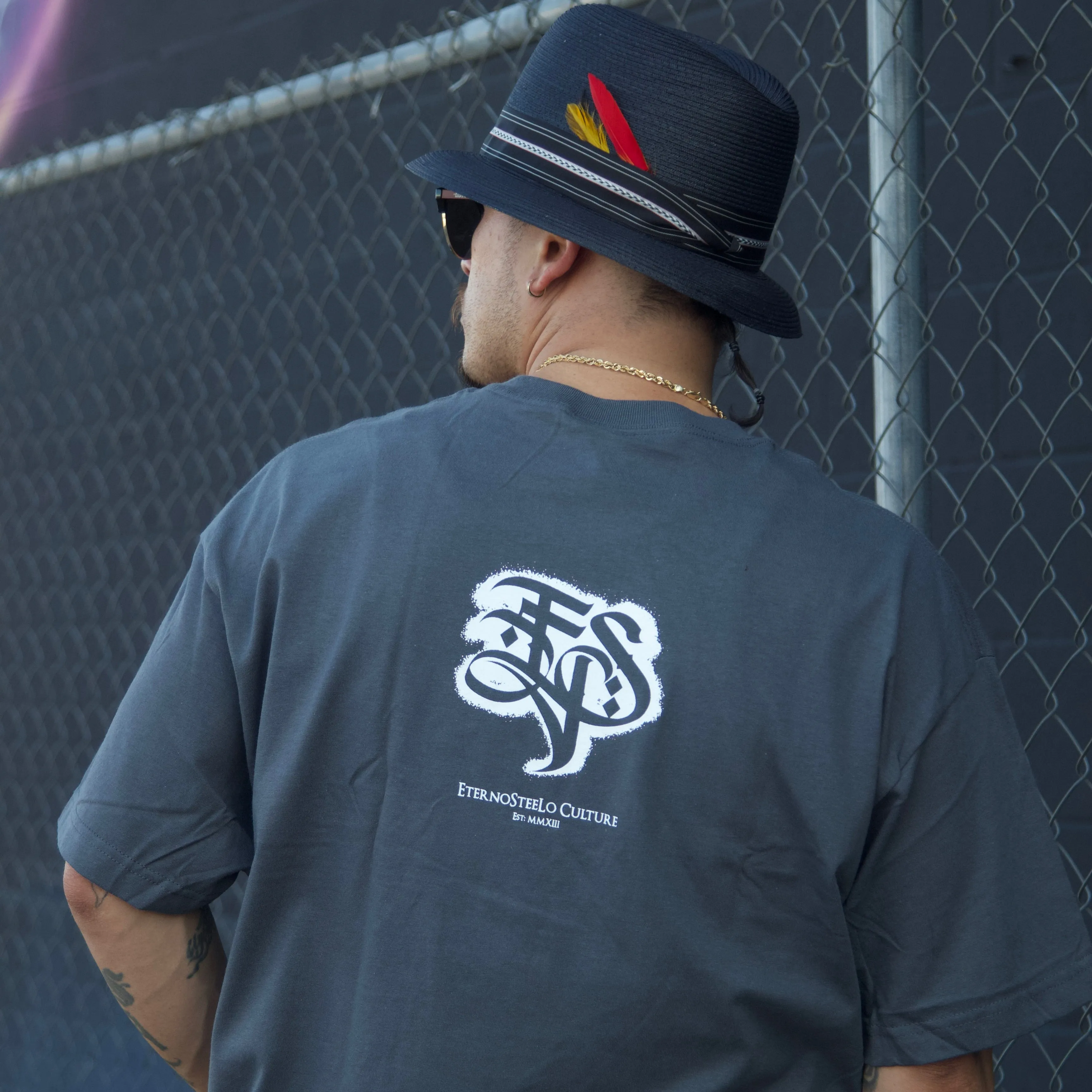 Familia Primero Classic Tee (Charcoal Grey)