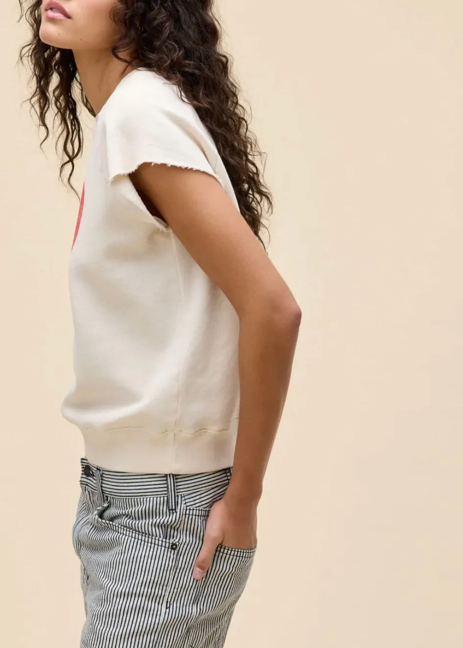 Heart Cutoff Sweatshirt