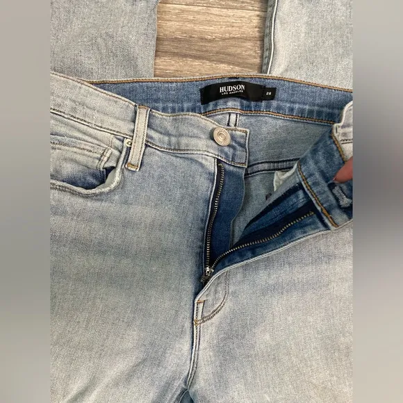Hudson Barbara Straight Leg High waisted Light Wash Denim Jeans Women’s Size 28