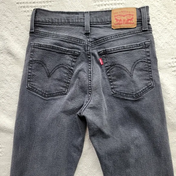 Levi's Distressed Wedgie Straight Leg Casual Everyday Coastal Denim Jean- Black