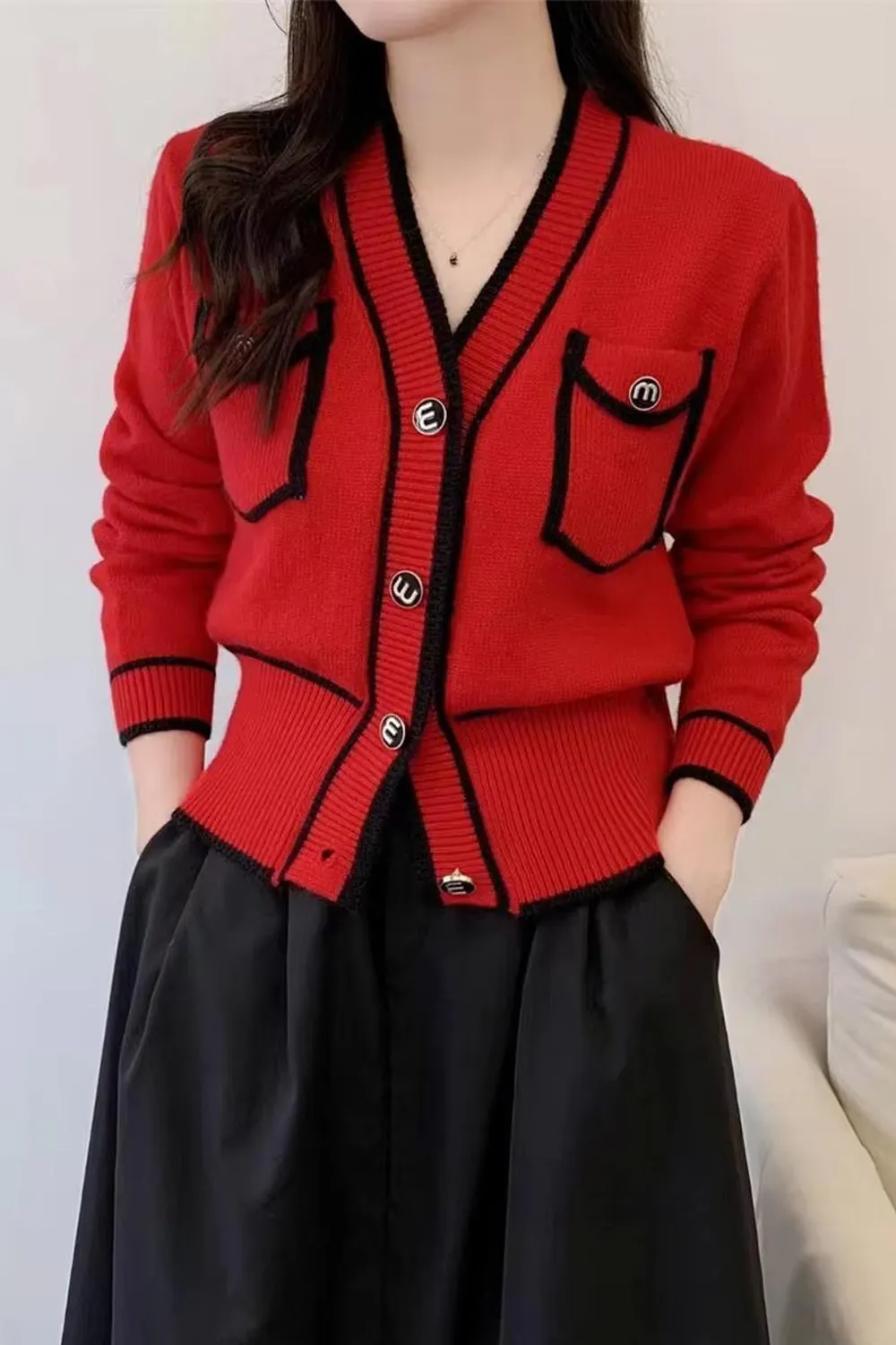 Long Sleeve V-Neck Bold Linen Cardigan Sweater
