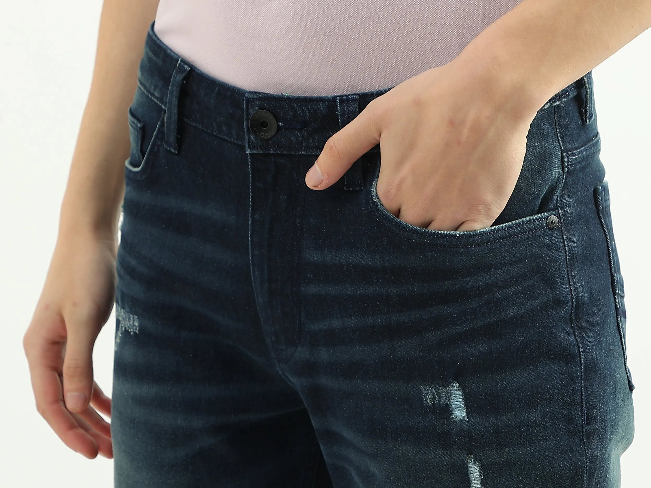 Men Solid Slim Straight Jeans