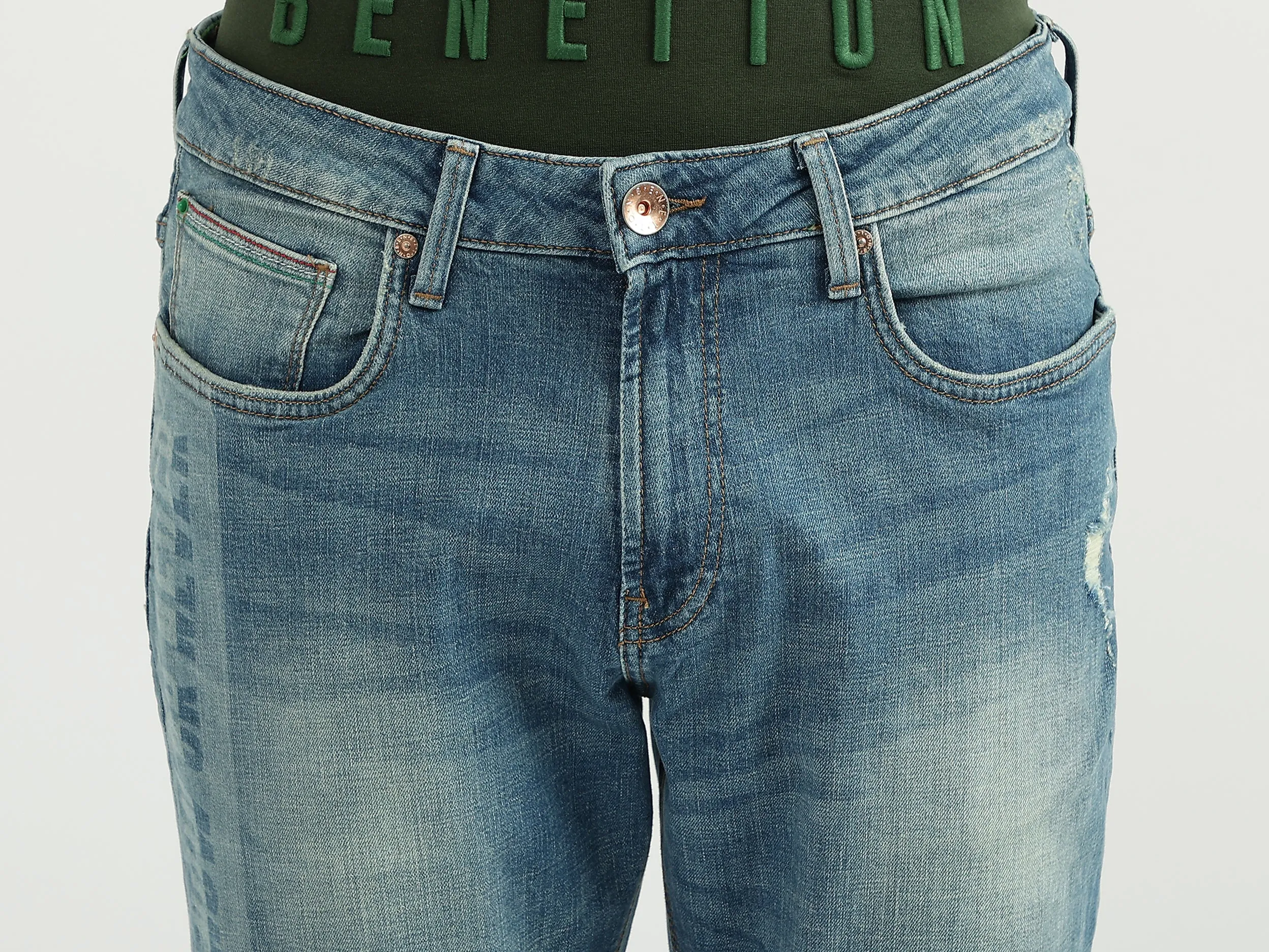 Men Solid Slim Tapered Fit Jeans