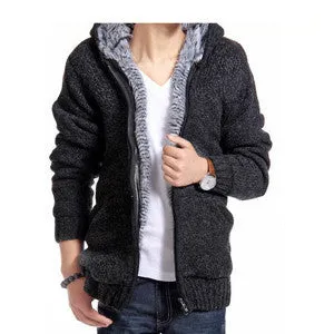 Men's Fashion Solid Thick Warm Sweater Male Casual Hooded Winter Wear Fur Lining Sweater MZM179