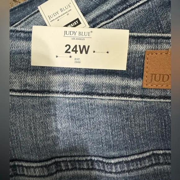 NWT Judy Blue High Waist Contrast Wash Tummy Control Skinny Jeans Size 24W