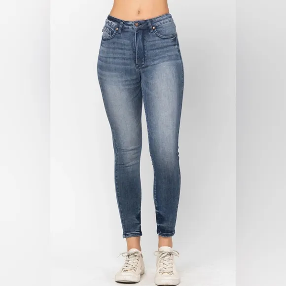 NWT Judy Blue High Waist Contrast Wash Tummy Control Skinny Jeans Size 24W