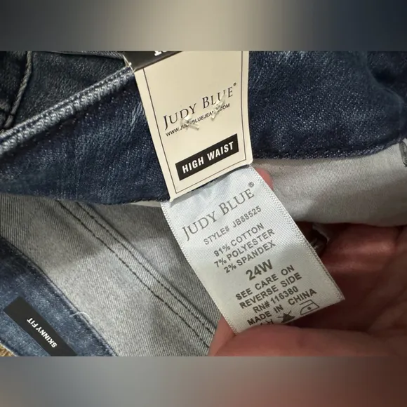 NWT Judy Blue High Waist Contrast Wash Tummy Control Skinny Jeans Size 24W
