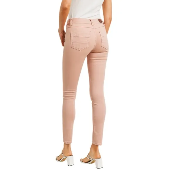 NWT! Sarina Maple Sugar Skinny Jeans