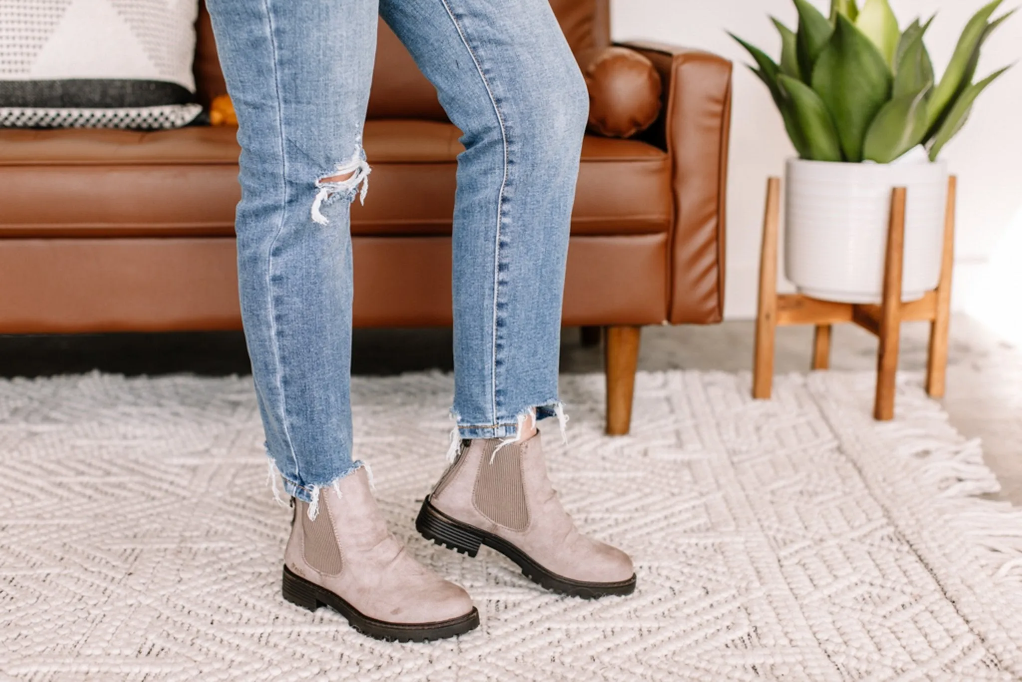 Once Bitten, Twice Shy Destructed Hem Judy Blue Jeans