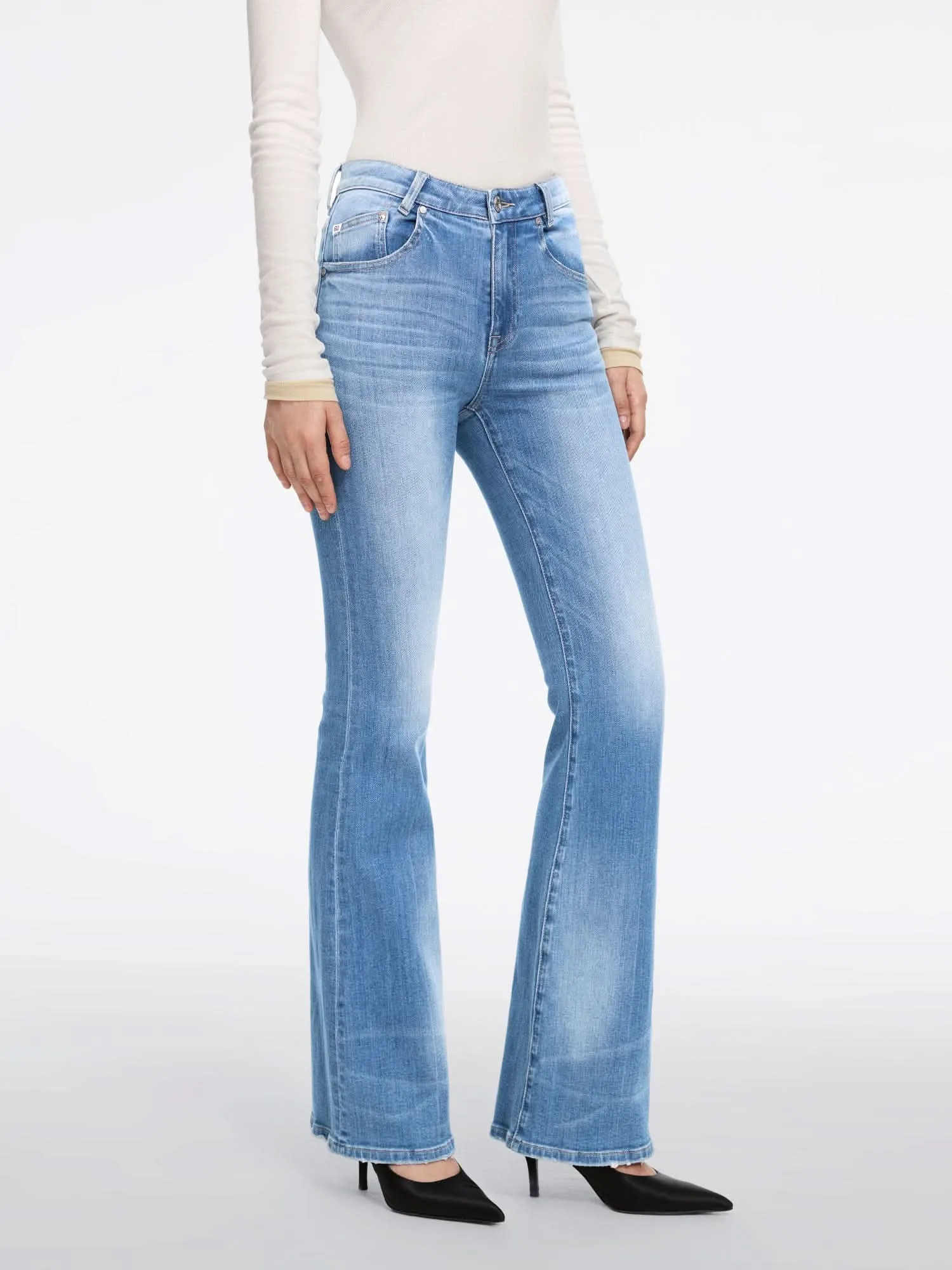 Slim-Fit Flared Jeans-240