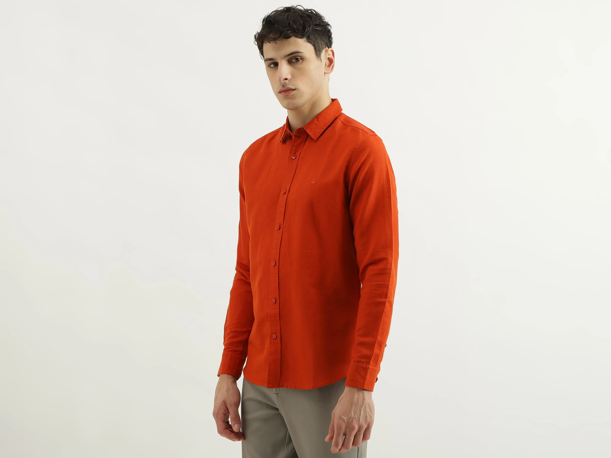 Slim Spread Collar Solid Shirts