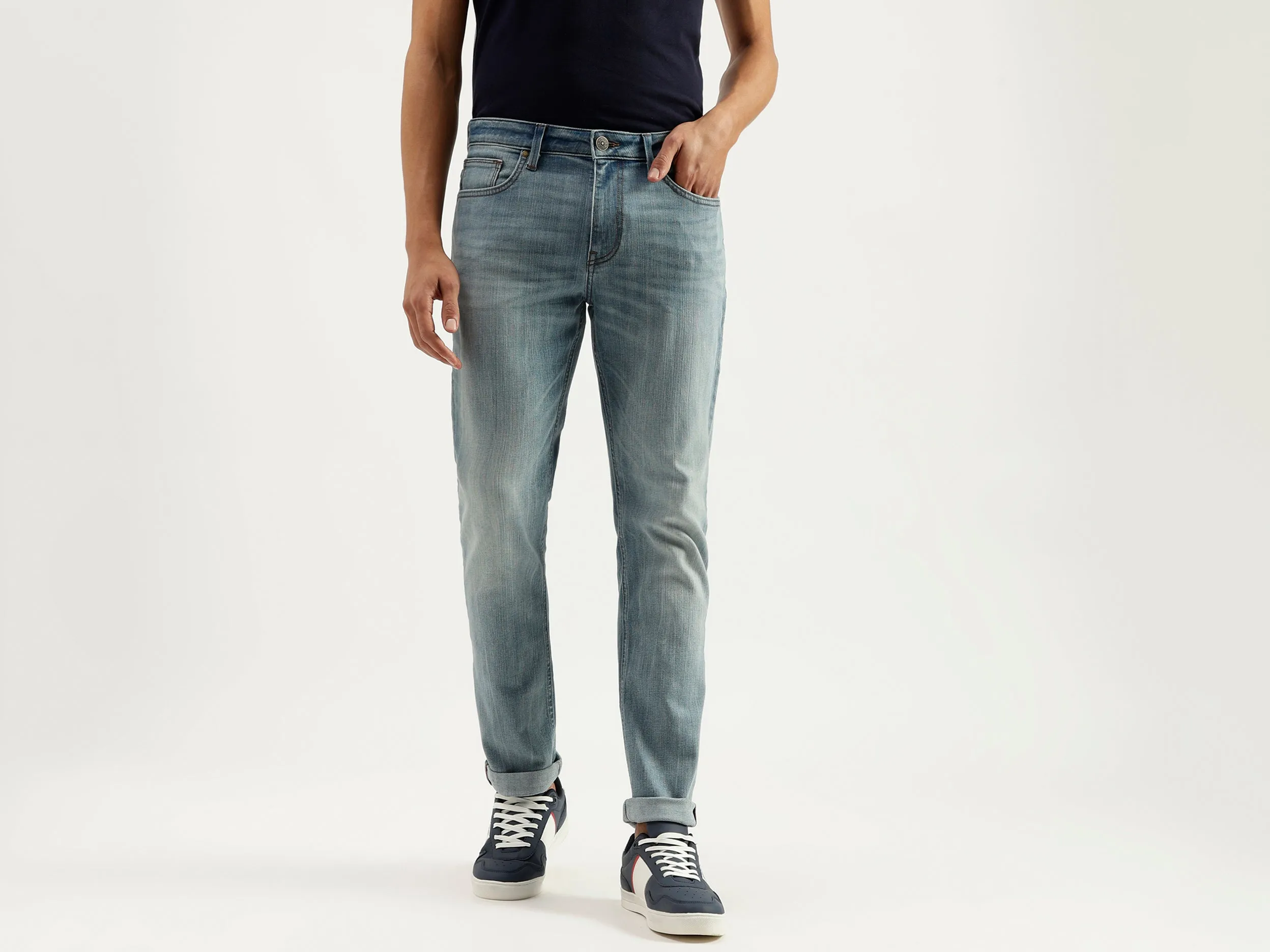 Solid Mid Rise Slim Straight Jeans