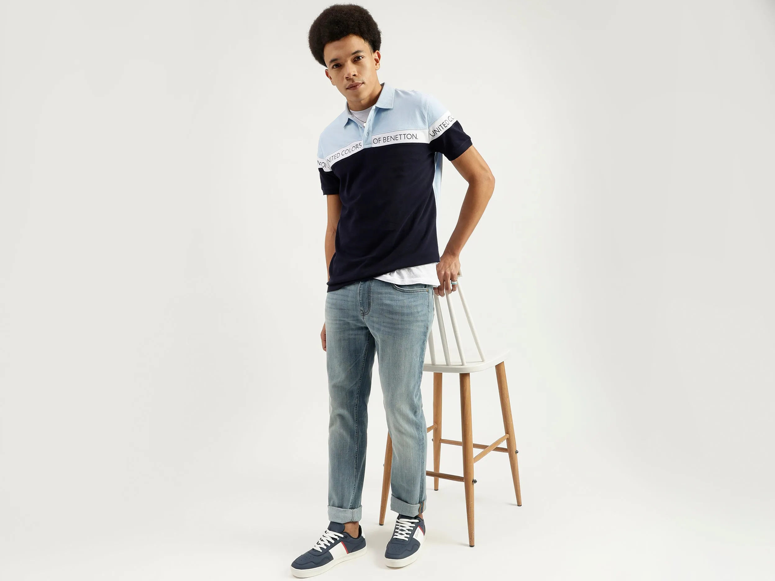 Solid Mid Rise Slim Straight Jeans