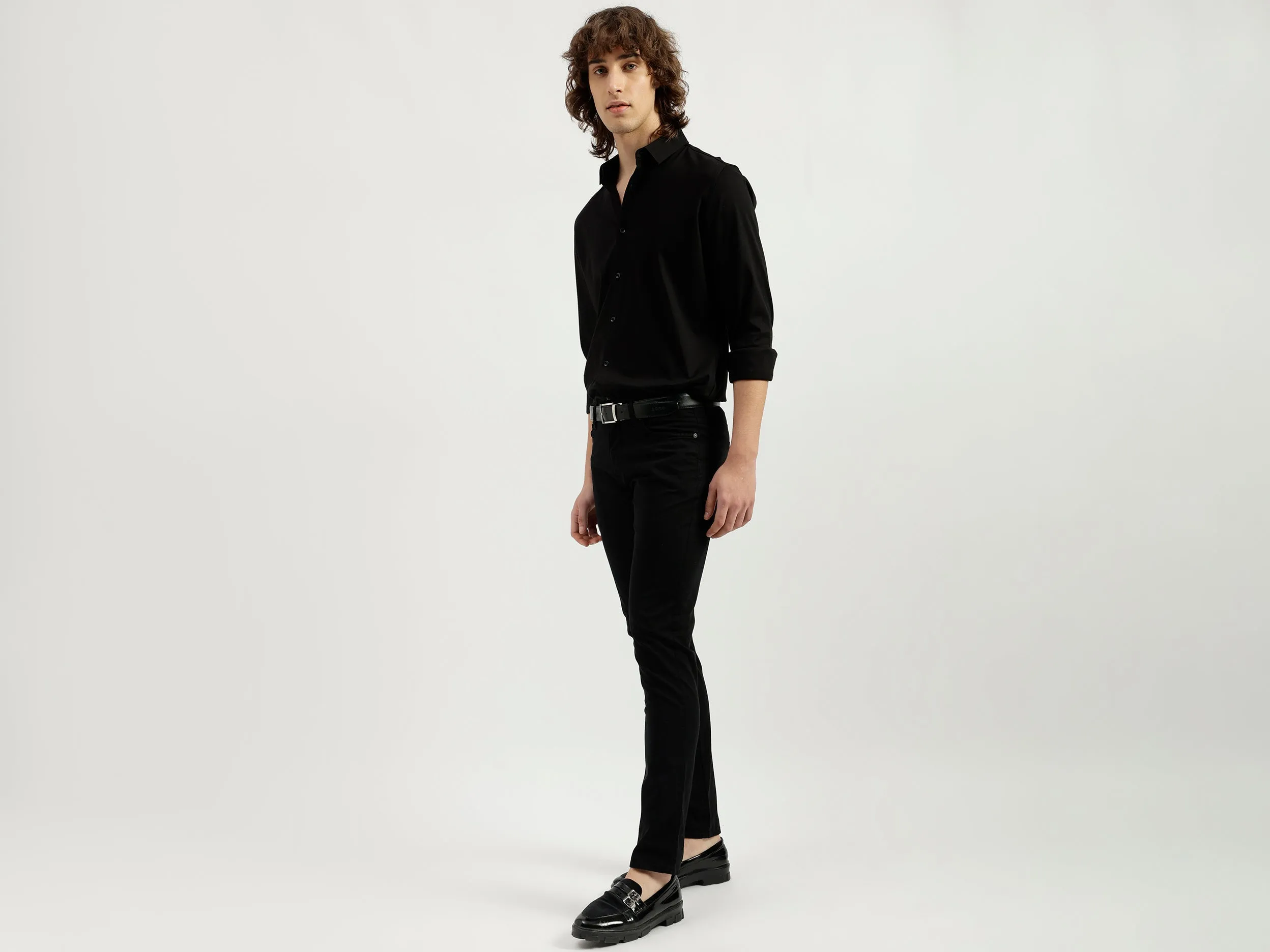 Solid Pattern Slim Fit Jeans