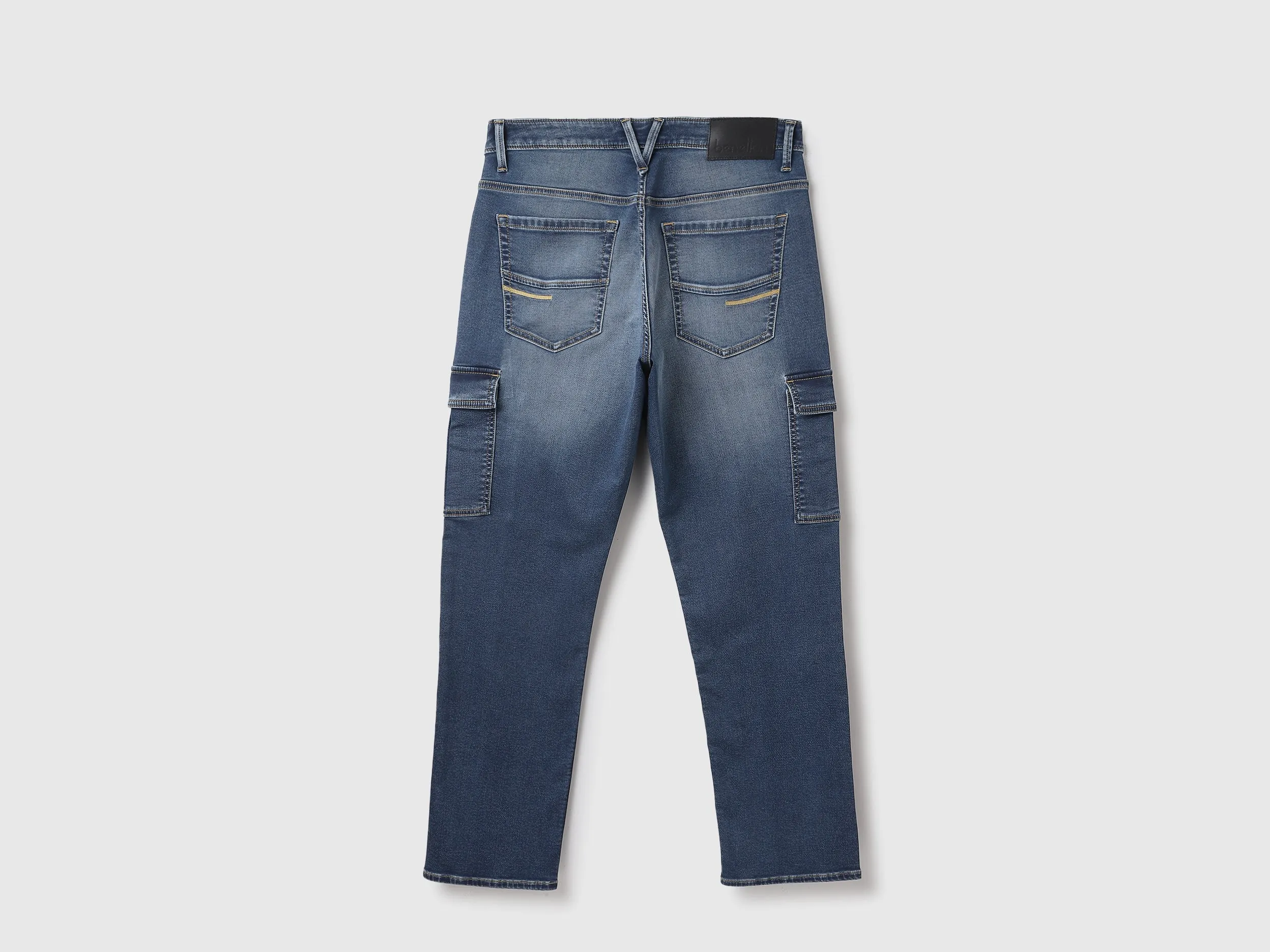 Solid Relaxed Fit Jeans