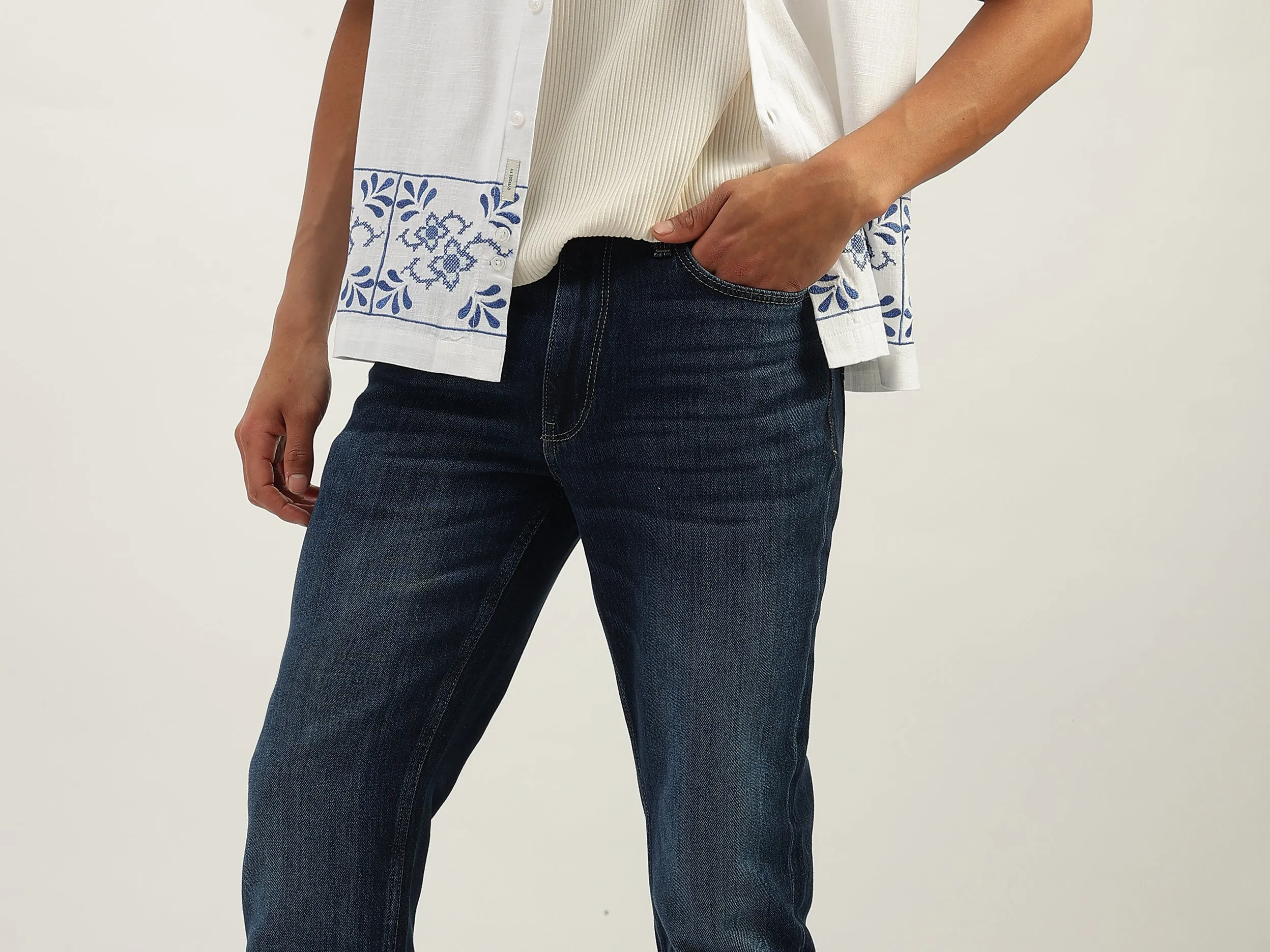 Solid Slim Fit Jeans