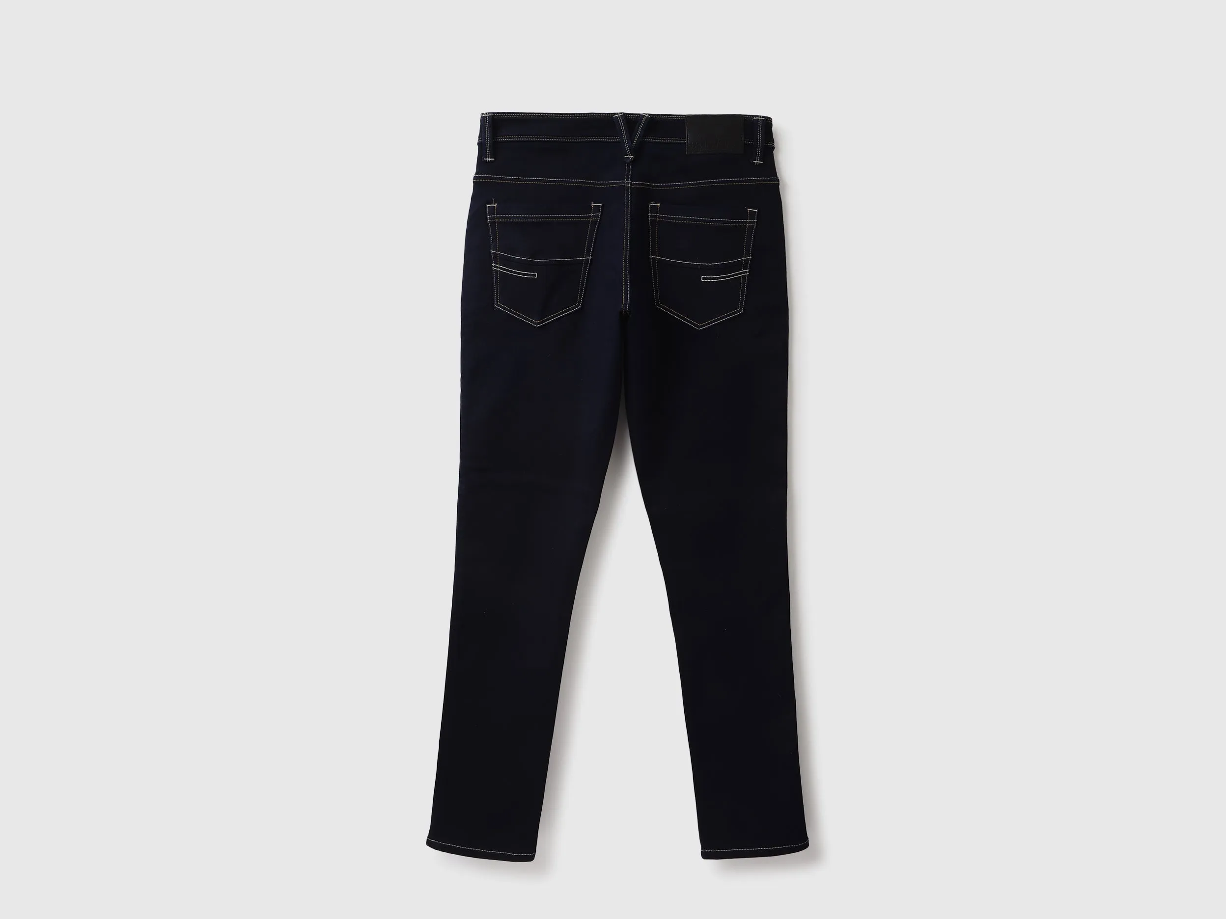 Solid Slim Fit Jeans