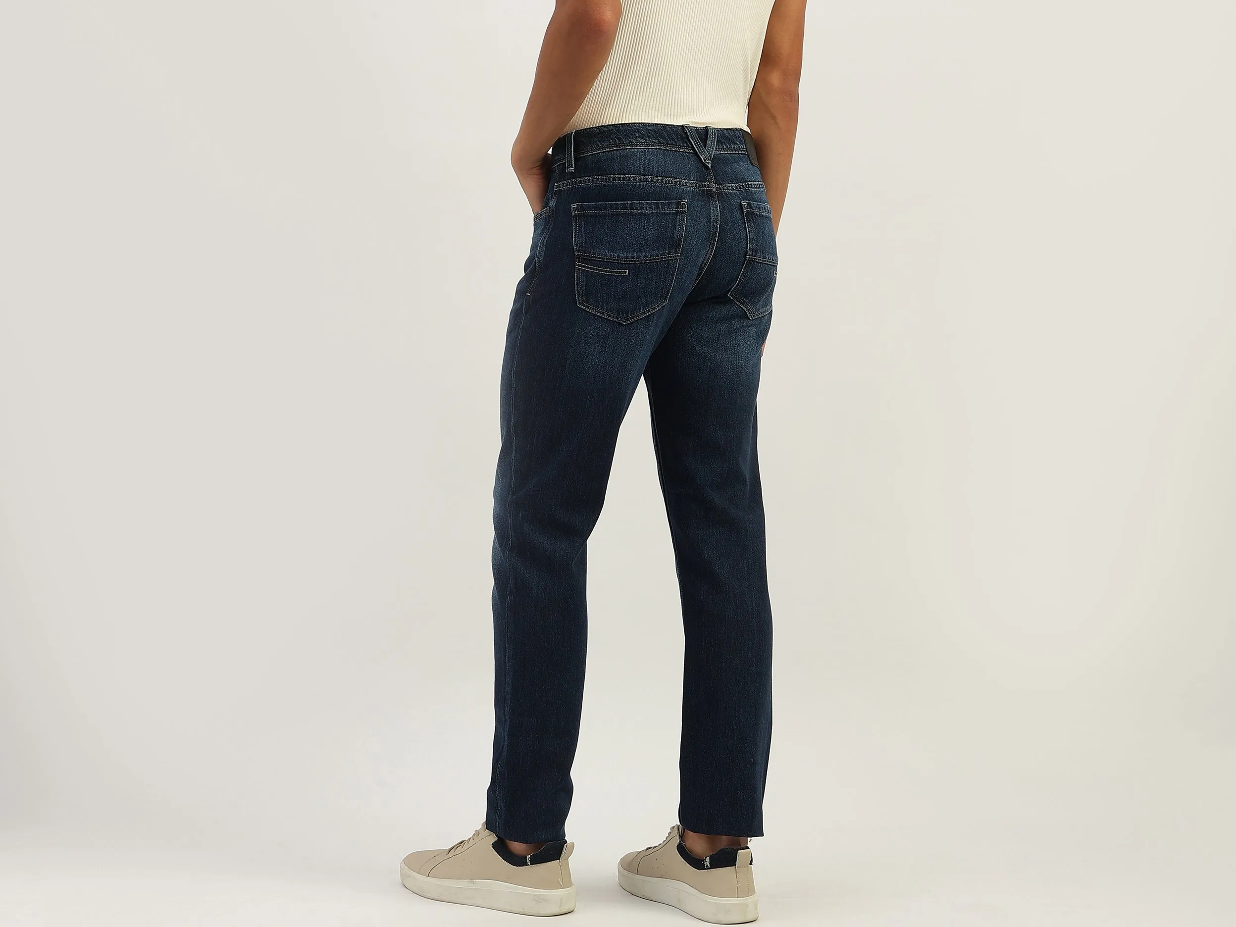 Solid Slim Fit Jeans