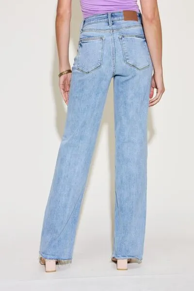 The Clara- V Front Straight Leg Judy Blue Jeans