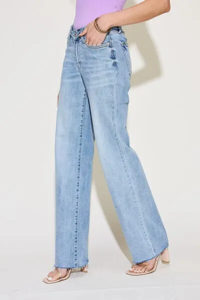 The Clara- V Front Straight Leg Judy Blue Jeans