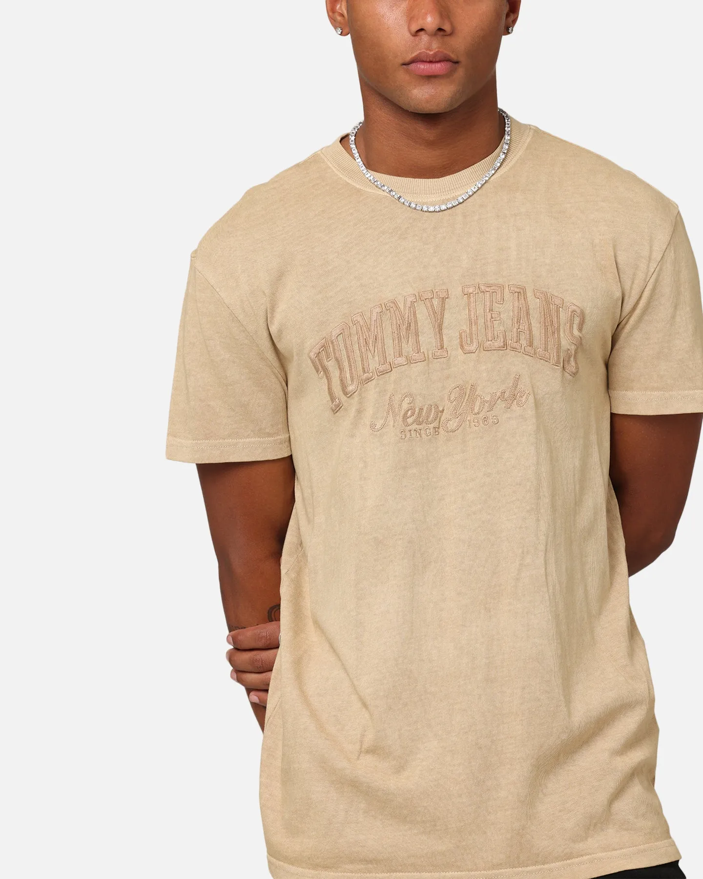 Tommy Jeans Regular Vintage Varsity T-Shirt Tan