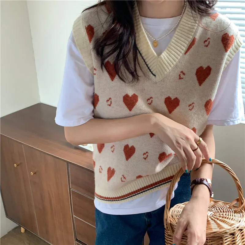 V-Neck Heart Pattern Sleeveless Knitted Vest Sweater