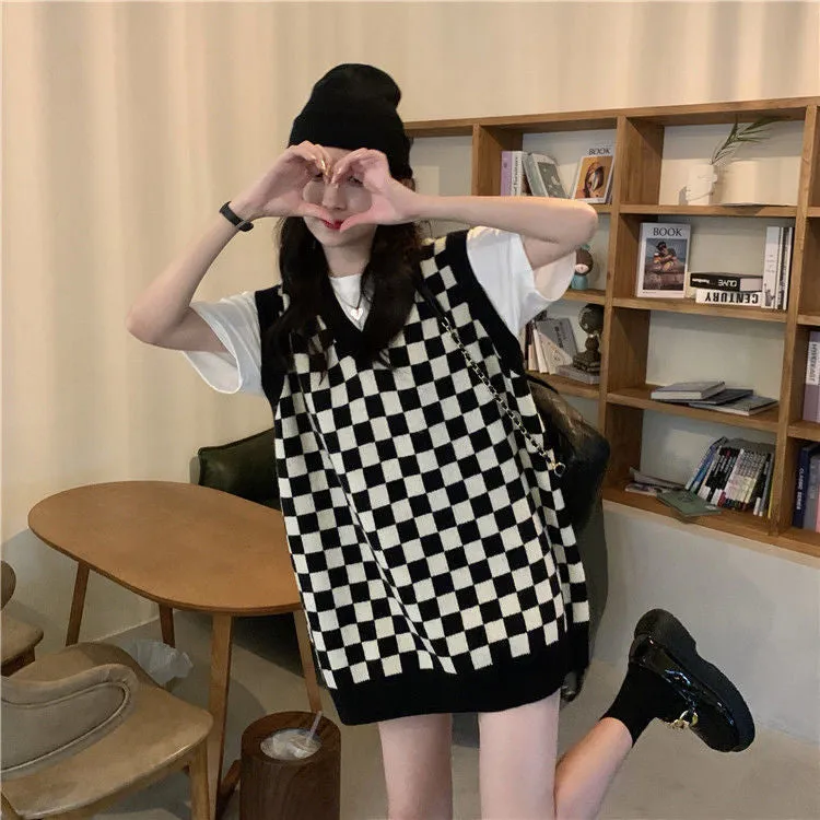 V-Neck Plaid Checkered Knitted Vest Sweater