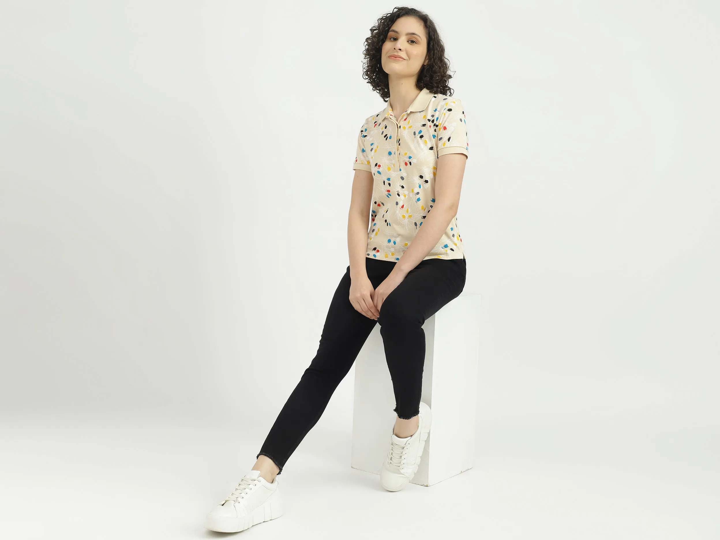 Women Solid Skinny Fit Jeans